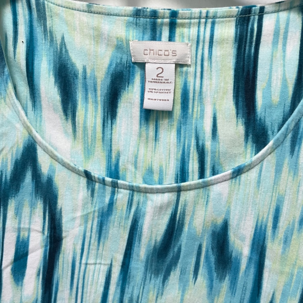 Chico’s Women’s Top, Multi shades of Teal, Size Large, 3/4 Sleeves, Round Neck - Picture 5 of 6